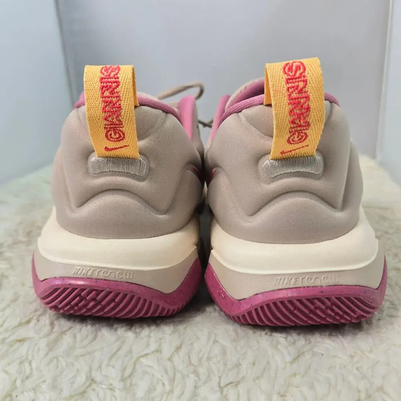 Nike Giannis Immortality 3 Low Shoes Men's 9.5 Berry Guava Ice Fossil Gold New - Picture 7 of 13